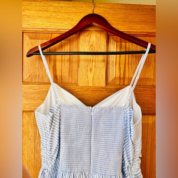 Express Light Blue & White Striped Maxi Dress with Pockets - Size Large - Picture 5 of 12